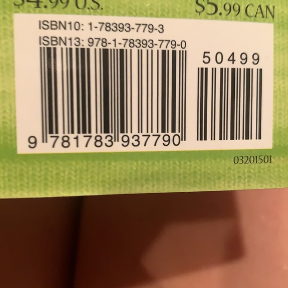 New book from cupcake shop - Picture 2 of 2